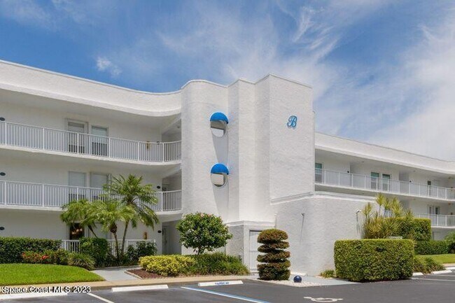 Foto del edificio - 6124 S River Run Dr