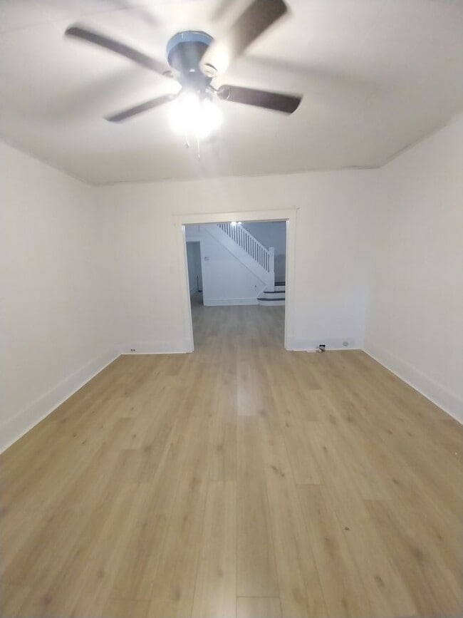 Building Photo - 8 S 20th St