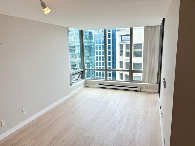 Photo du bâtiment - 1200-1288 W Georgia St