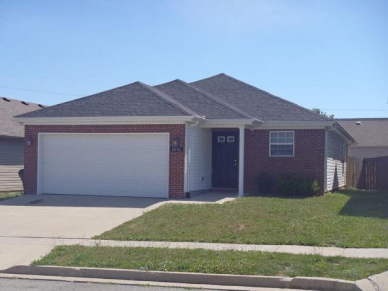Primary Photo - 1056 Lucille Dr