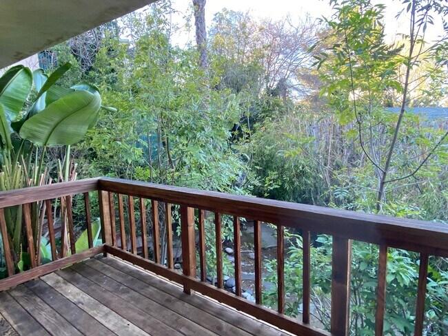 Foto del edificio - 3272 Bennett Dr