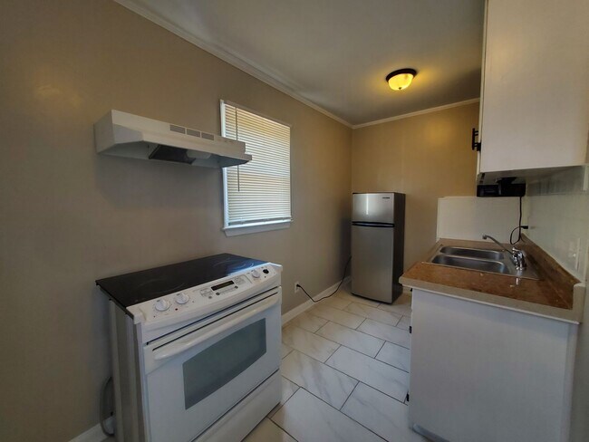 Foto del edificio - 401 Eva Cir