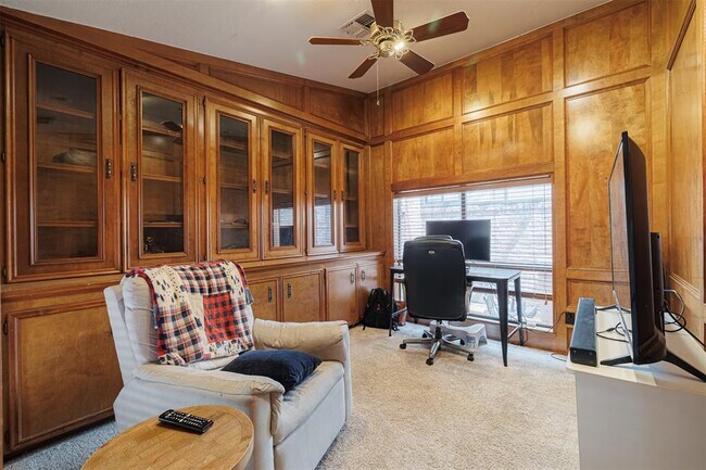 Foto del edificio - 1319 Ambergate Dr