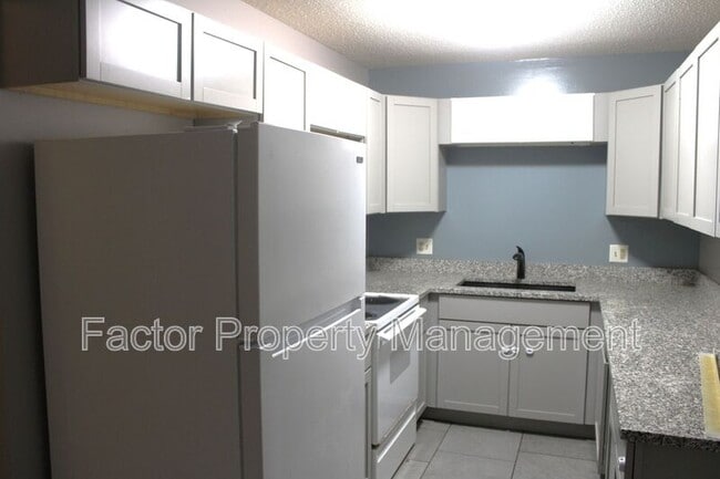 Foto del edificio - 418 Allan Ave