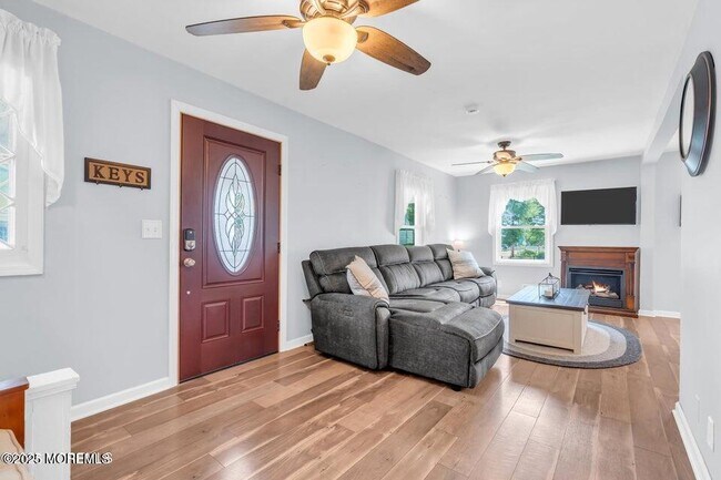 Foto del edificio - 502 Corlies Ave