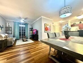 Building Photo - 1301 Tuscan Terrace