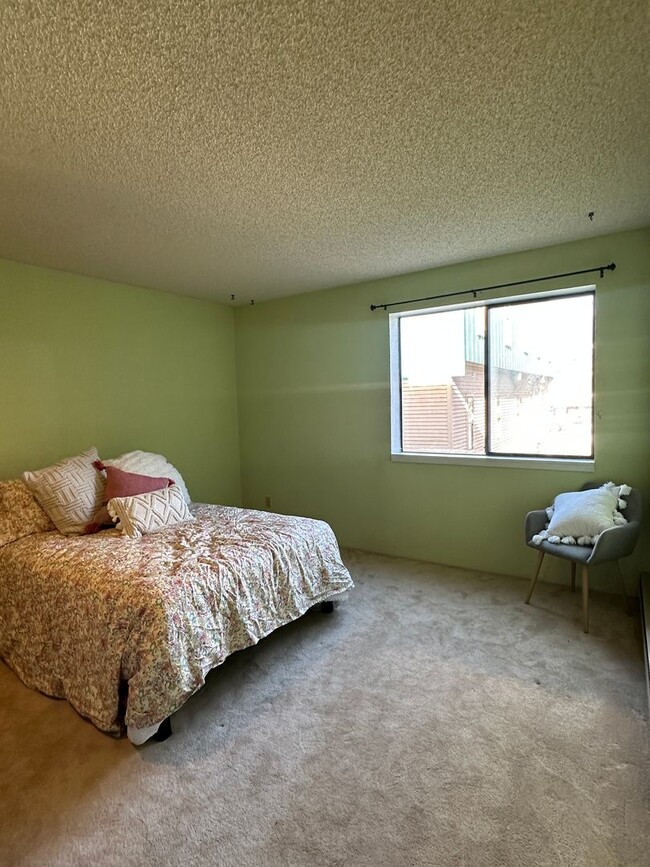 Foto del edificio - Two Bedroom One Bath Glenwood Springs Condo