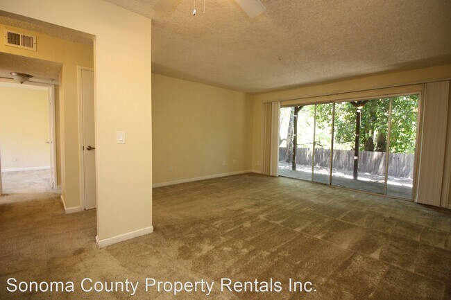 Building Photo - 2437 Bethards Dr