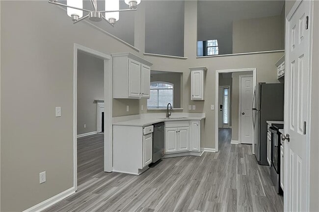 Foto del edificio - 3395 Stratton Ln