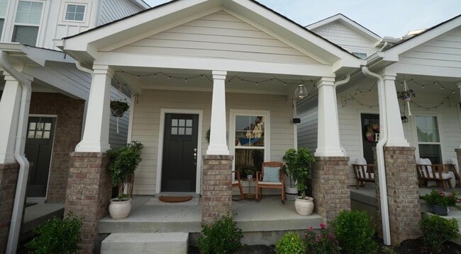 Building Photo - 973 Ashland Place Dr