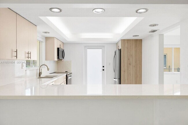 Foto del edificio - 2045 SW 125th Ct