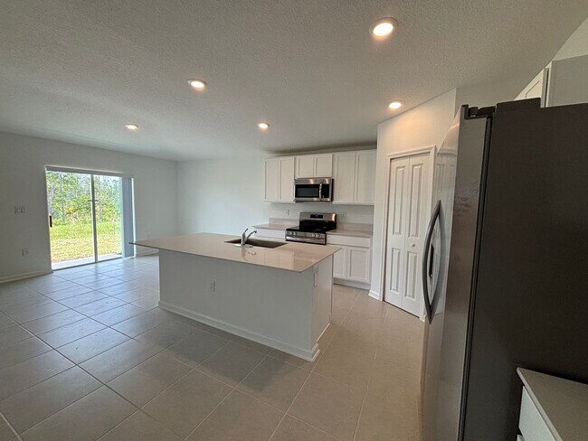 Building Photo - 1318 Belle Isle Ln