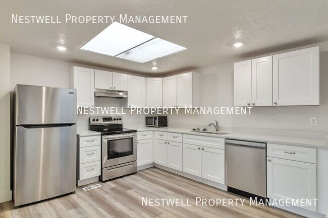 Foto del edificio - 2153 Jackson Ave