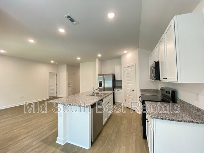 Building Photo - 8405 Oxford Valley Dr