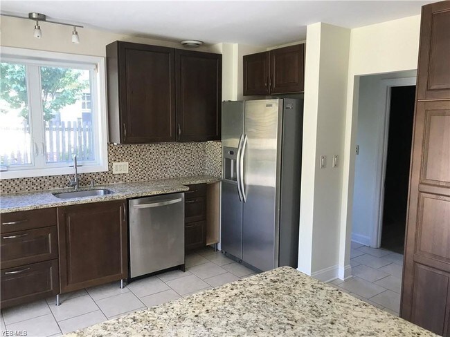 Foto del edificio - 21482 Aberdeen Rd