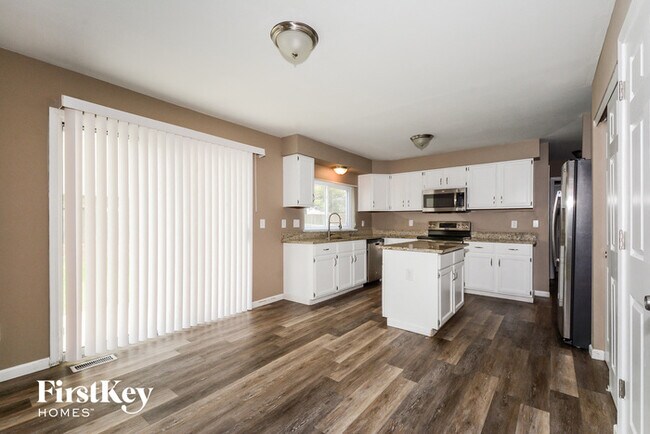 Foto del edificio - 3081 Willow Creek Estates Dr