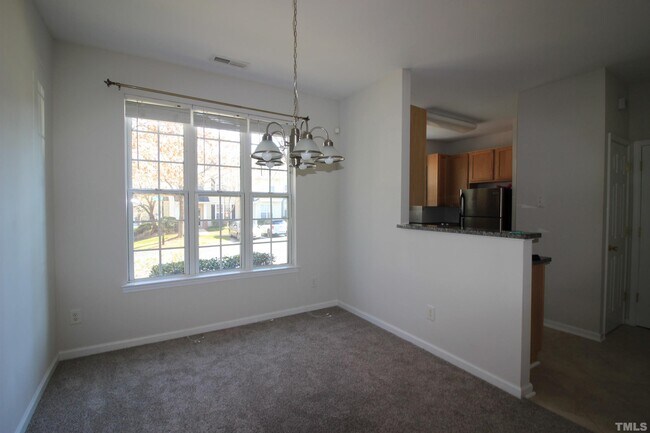 Building Photo - 2220 Plum Frost Dr