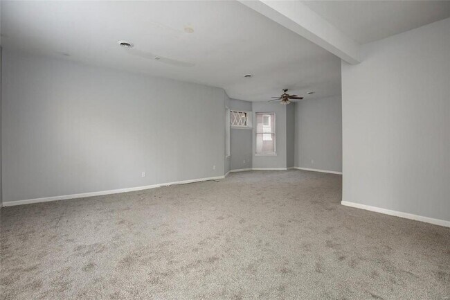 Foto del edificio - 6038 Westminster Pl