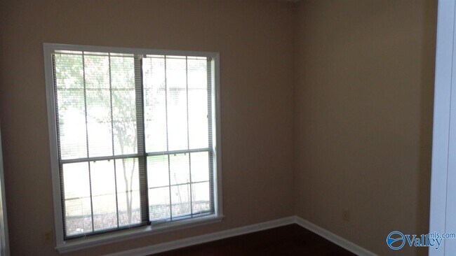 Foto del edificio - 718 Wynsom Dr SE