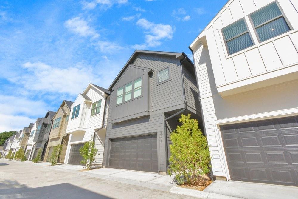 9006 Laverne Laurel Ln, Houston, TX 77080 House Rental in Houston, TX