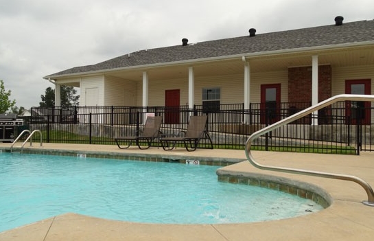 Foto del edificio - Ridge Road Village Senior Living