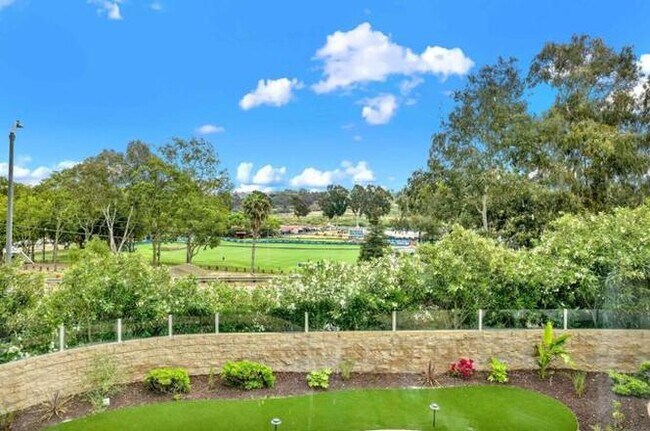 Foto del edificio - 14710 Via del Canon