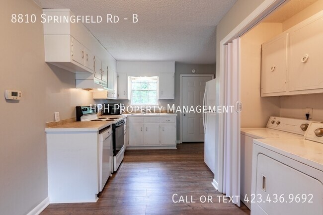 Foto del edificio - 8810 Springfield Rd