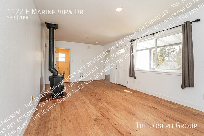 Foto del edificio - 1122 E Marine View Dr