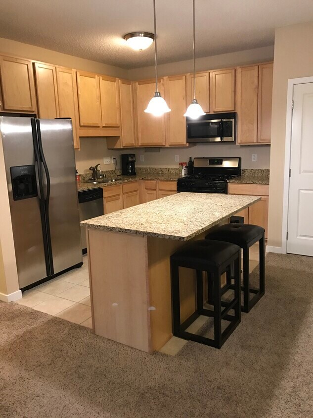 Foto principal - 619 Southeast 8th Street, Unit Mill Trace ...