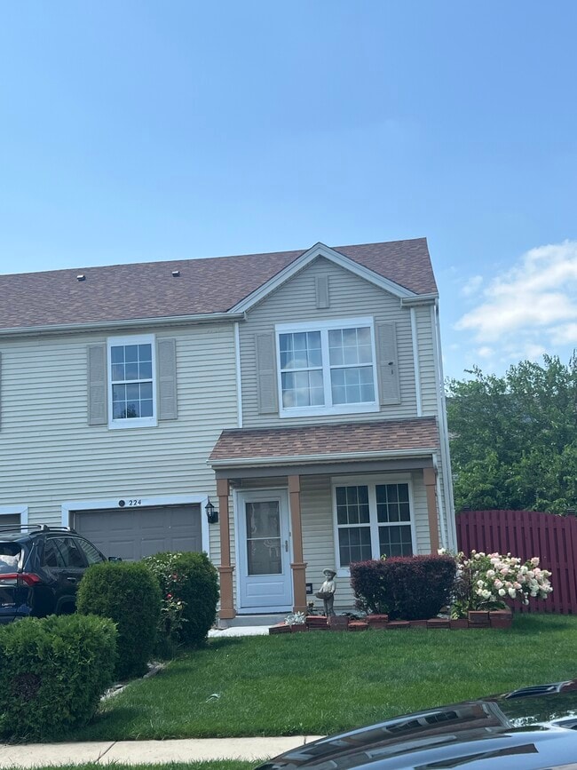 Foto del edificio - 224 Williamsburg Ct