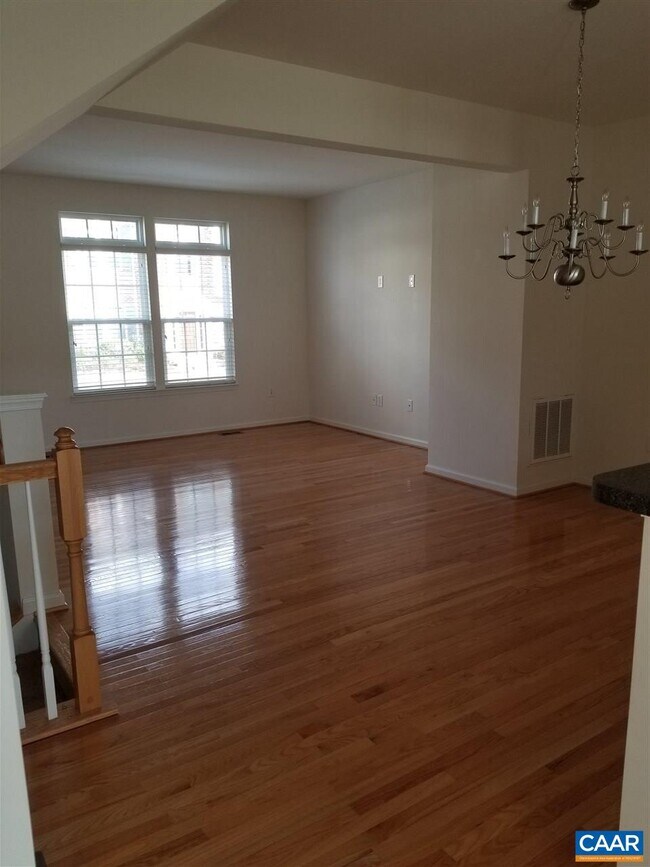 Foto del edificio - 2442 Abington Dr