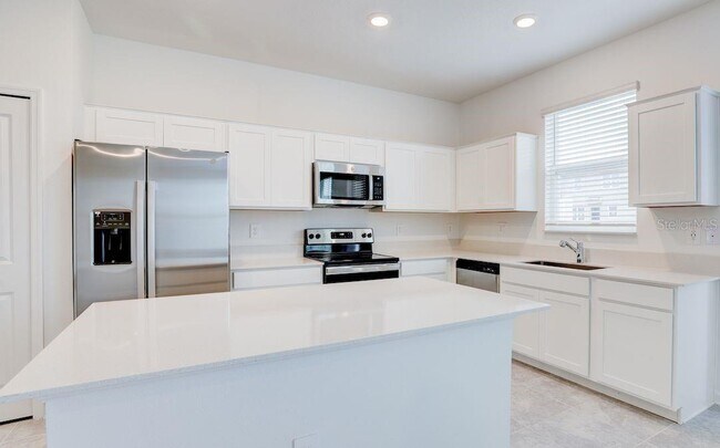 Building Photo - 248 Nine Iron Dr