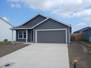 Building Photo - 159 Wolf Crest Blvd