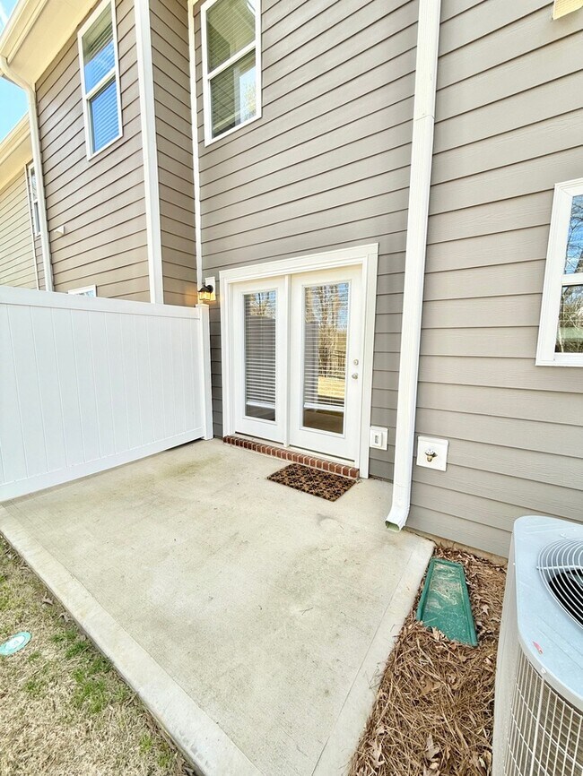 Foto del edificio - 5171 Mintworth Cmns Dr