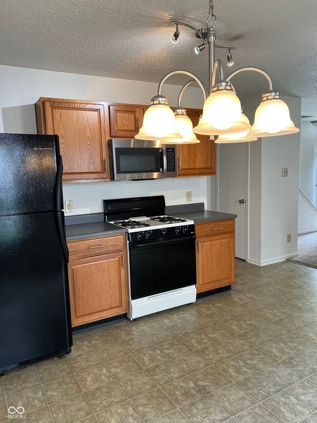 Building Photo - 12142 Lindley Dr