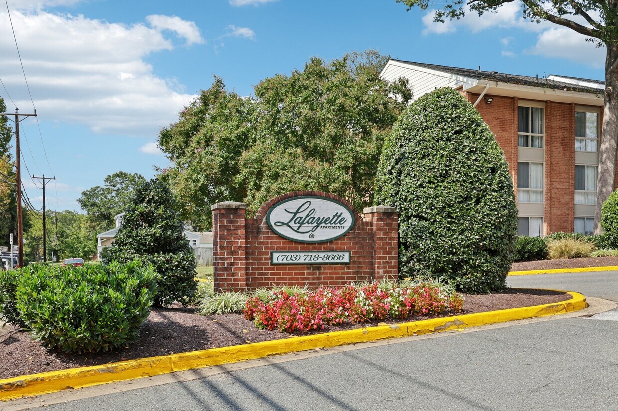 Lafayette Apartments - 7136 Groveton Gardens Rd Alexandria, VA 22306 |  Apartments.com, image size:1240x826