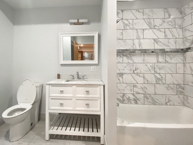 Foto del edificio - 124 South 19th Street, Unit 24-2R