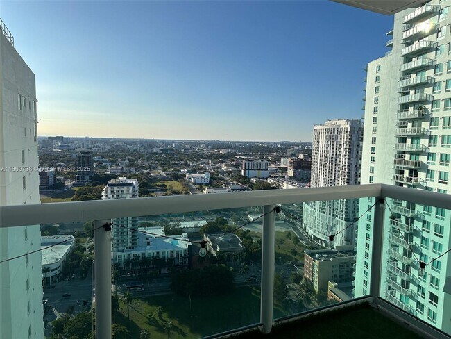 Foto del edificio - 1800 N Bayshore Dr