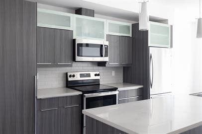 Building Photo - 15020-15099 99 Ave NW