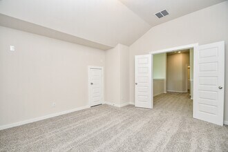 Building Photo - 5838 Wayne Wy