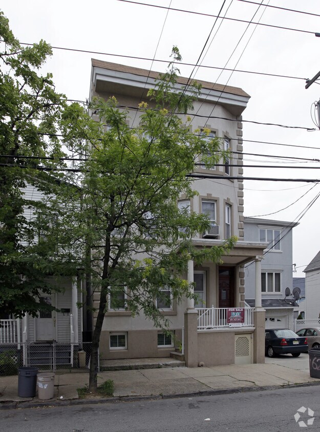 Building Photo - 164 Prospect Ave
