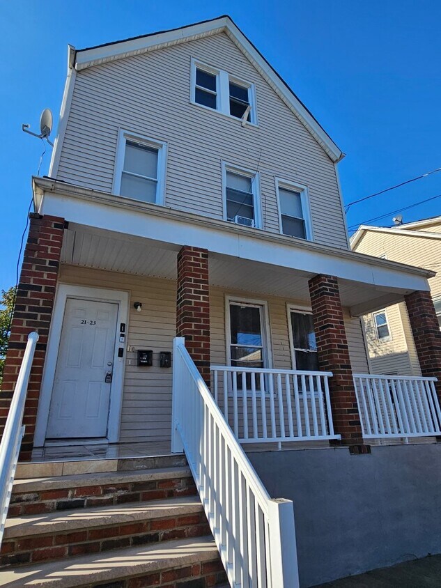 21 Wainwright St Unit 4, Newark, NJ 07112 Apartments in Newark, NJ