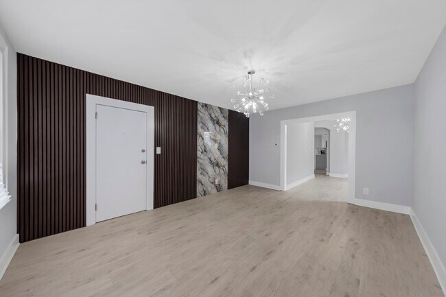 Sala de estar - 1920 S Wood Ave