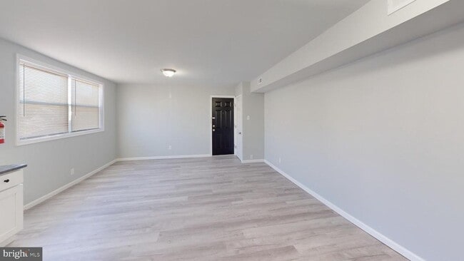 Foto del edificio - 910 Gateway Blvd