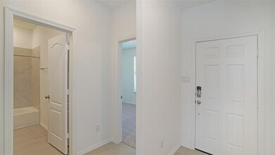 Building Photo - 25810 Northpark Pine Dr