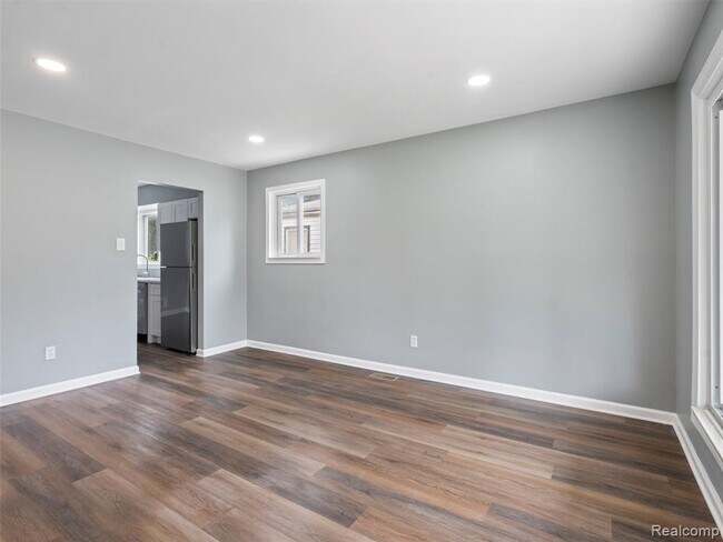 Foto del edificio - 396 W Pearl Ave