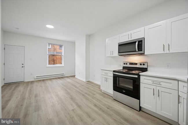 Building Photo - 4453 N Gratz St