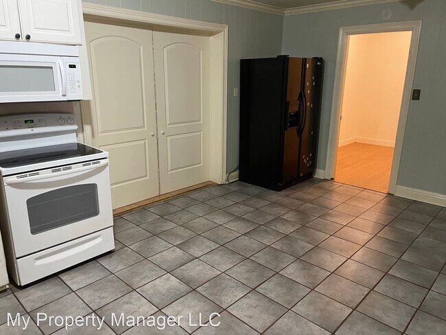 Building Photo - 4 br, 1 bath House - 9438 Normandie Drive