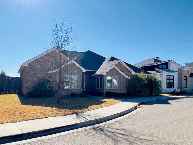 Building Photo - Stunning 3-Bedroom Parade Home in Frenship ISD