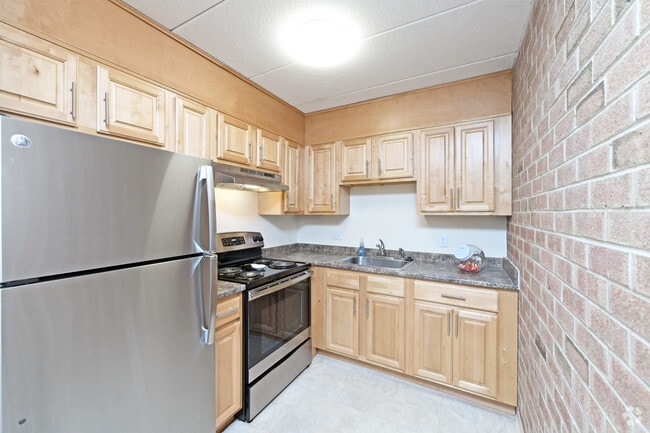 Interior Photo - Queen Annes